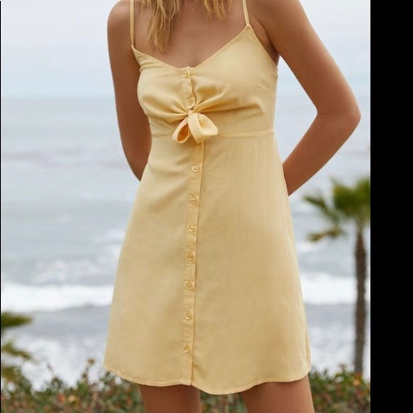PacSun Dresses & Skirts - Yellow lottie moss dress